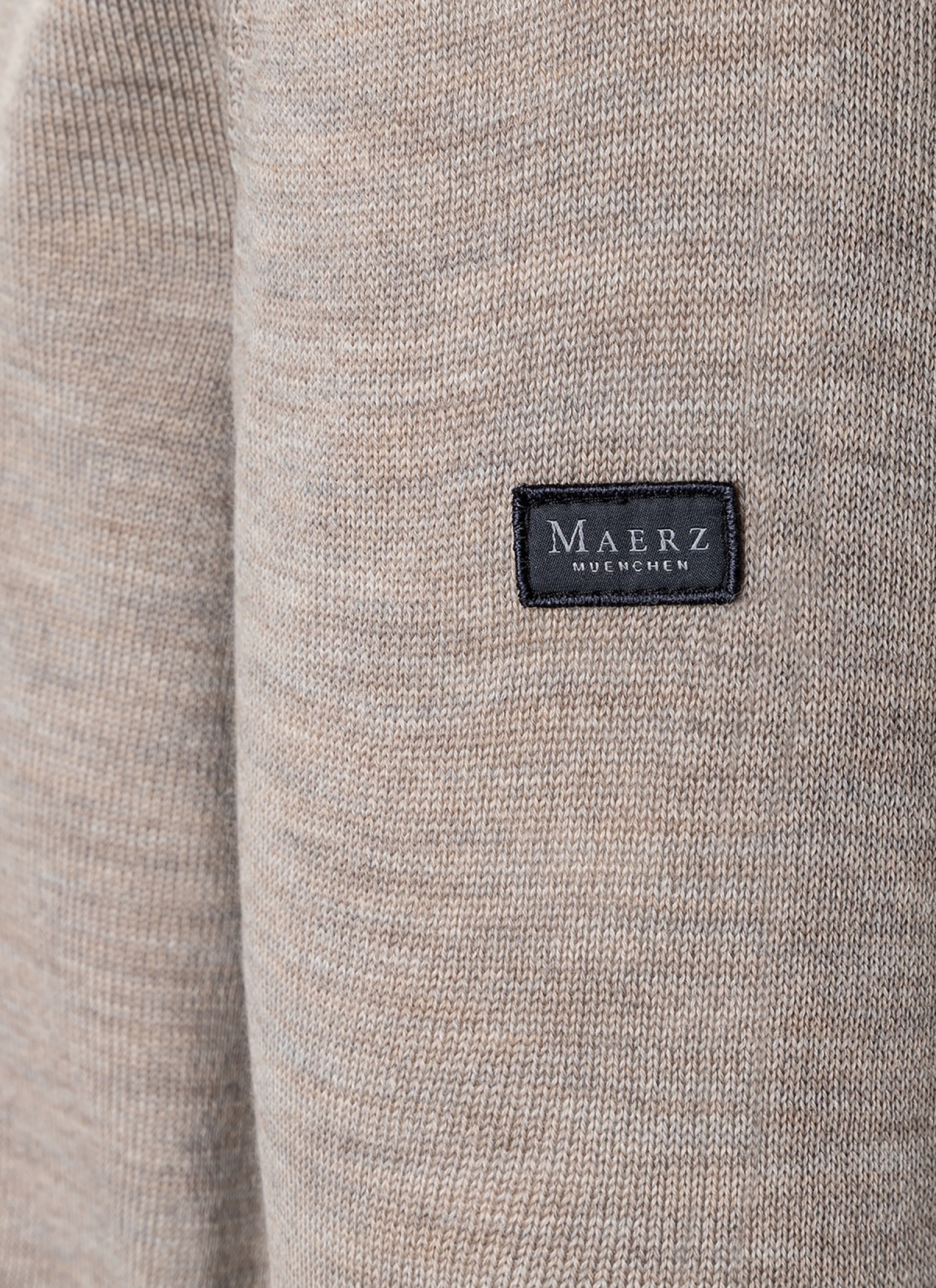 MAERZ Muenchen Pullover - Classic Fit - V-Ausschnitt - Merinowolle - beige